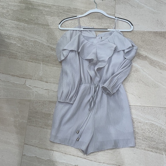 💙J.O.A size small blue romper- offers welcomed!!!!💙 - Picture 2 of 5